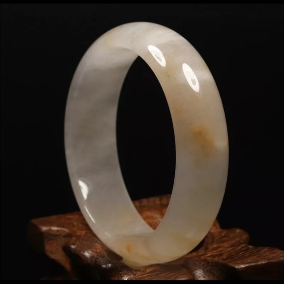 Jade Jewelry - 100% natural brown green jade bangle.